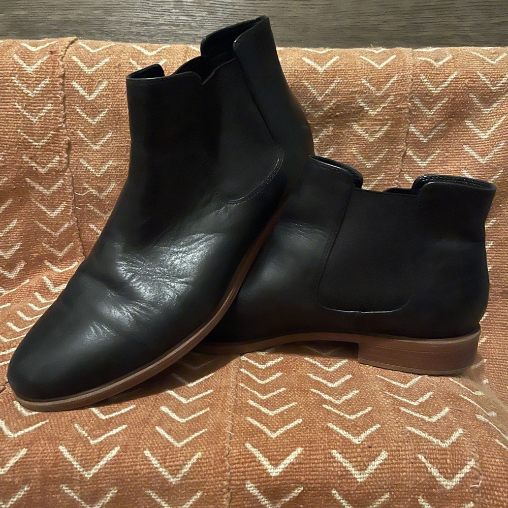 Clark’s Women’s Taylor Shine Chelsea Boot
